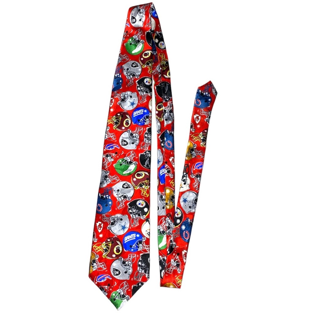 Vintage Team NFL Football Helmets Necktie 100% Silk Made in USA